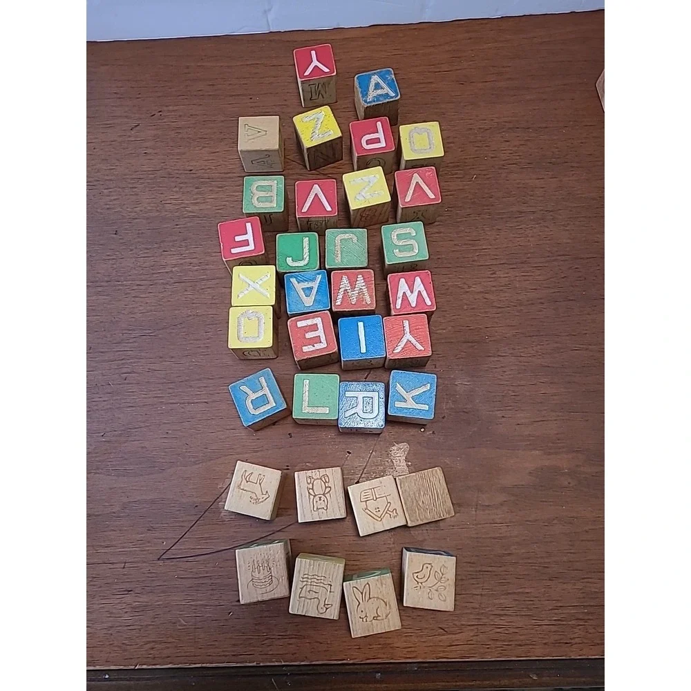 Vintage Walt Disney 34 Wooden Blocks Set Letters‎ Numbers Characters